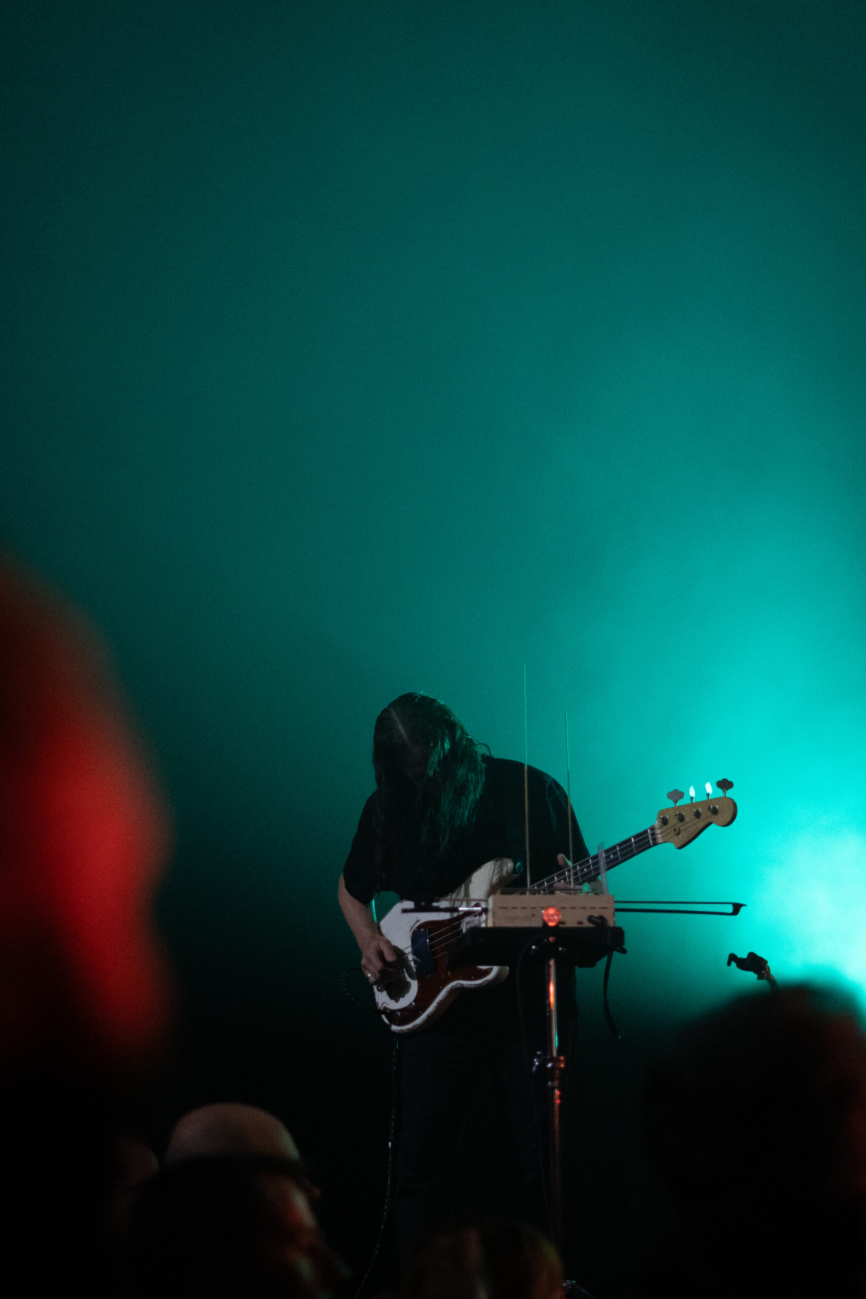 Groupe God is an astronaut